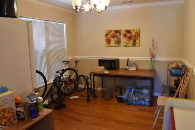 Photo - 3 Bedroom, 3 Bath condo! Walking distance ...