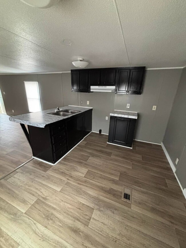 Photo - 114 Yarbro Rd