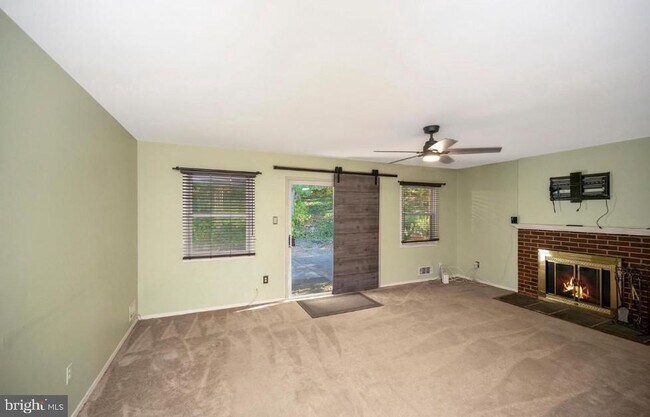 Photo - 6507 Byron Ave