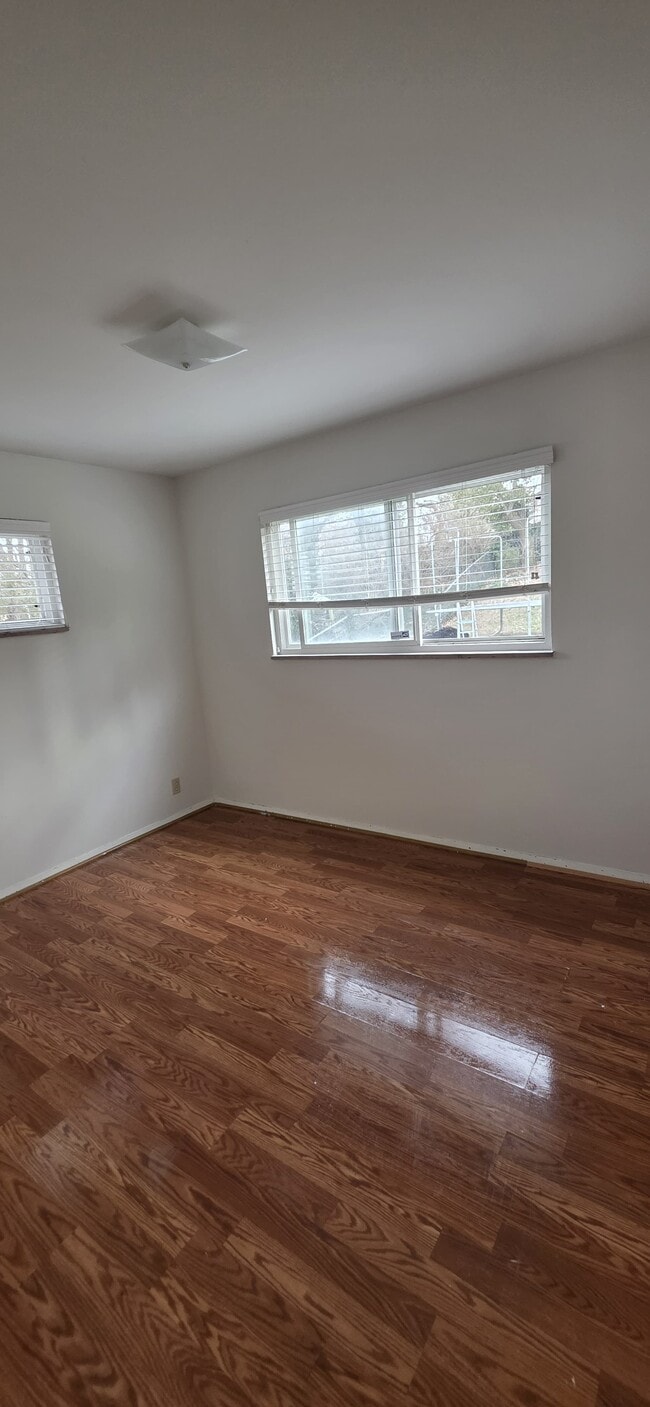 Photo - 248 Lakeside Dr