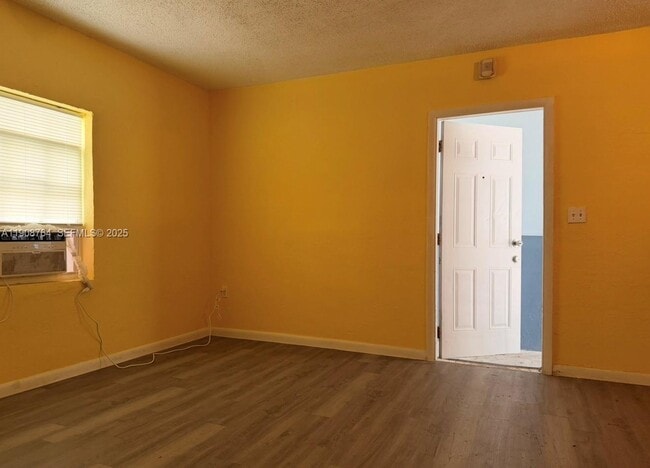 Photo - 3615 Thomas Ave Unit 3