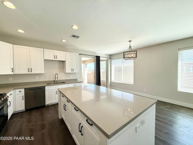 Photo - 1732 Allerton Way