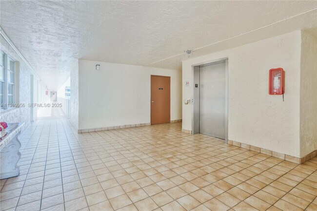 Photo - 141 SE 3rd Ave Unit 506