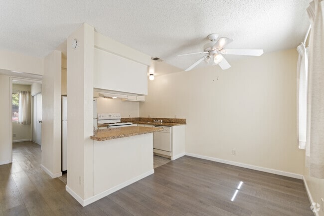 1BR, 1BA - 700SF - Dining Room