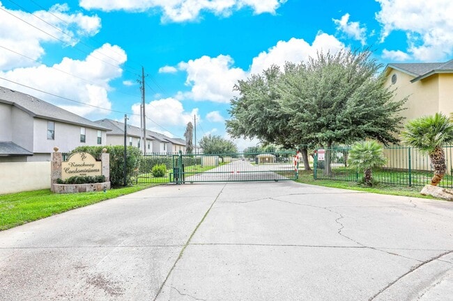 Photo - 1000 Ranchway Dr Unit 110