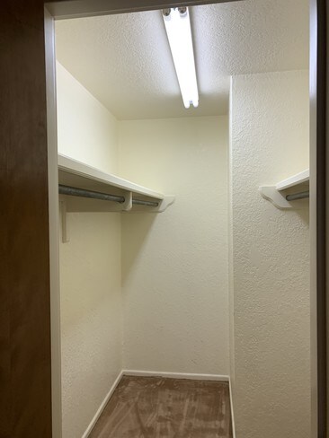 Photo - 210 W Dunnam St