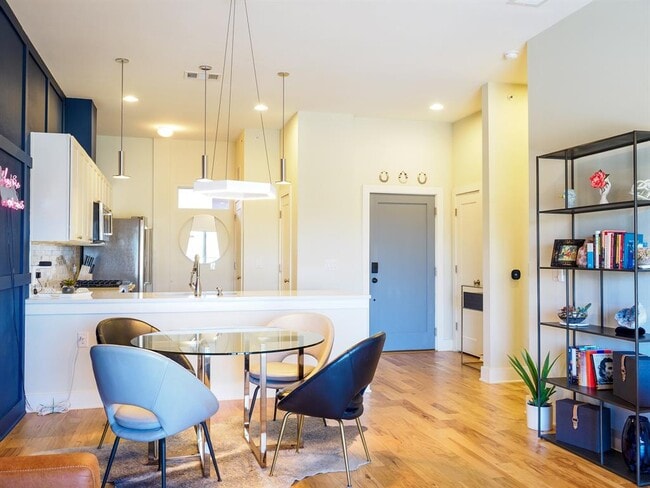 Photo - 908 Nueces St Unit 44