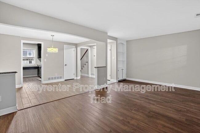 Photo - 2317 Patriot Way