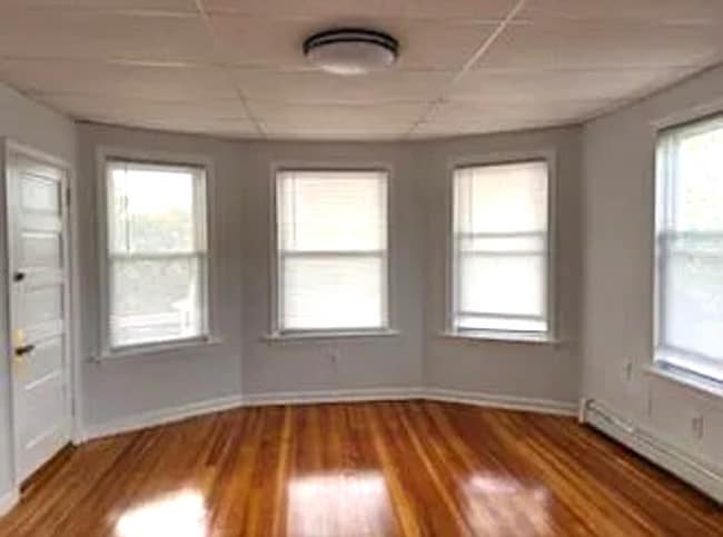 Photo - 202 Pine St Unit 3