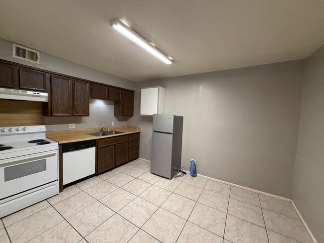 Photo - 4608 Belton Ave