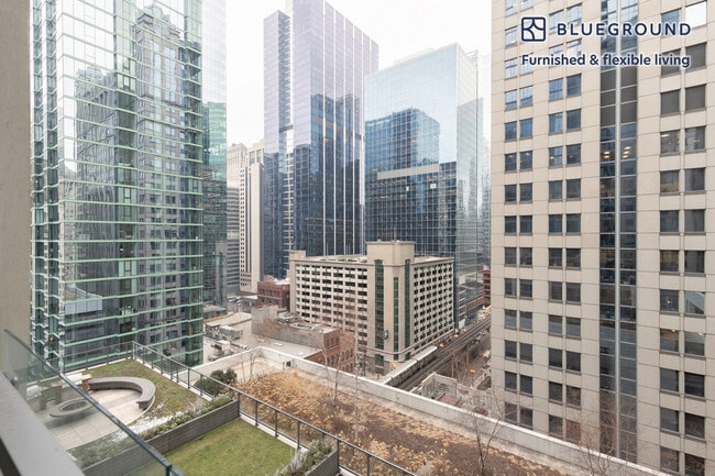 210 N Wells St Unit SI FL15-ID232