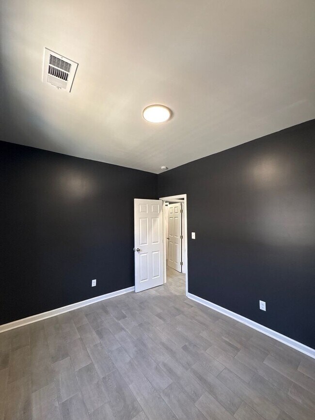 Photo - Beautiful 4-bedroom 2 bath home - Open To Section 8