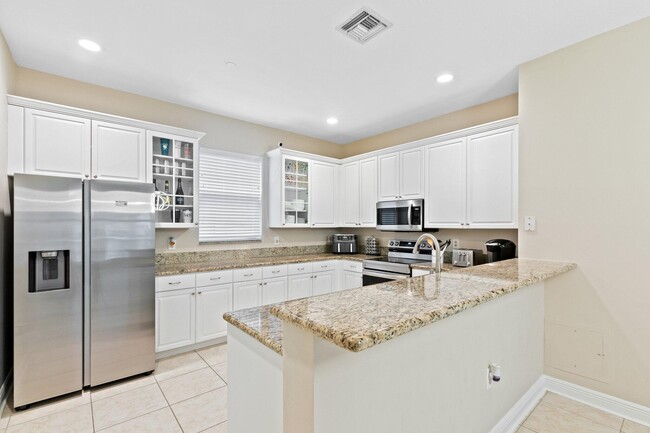 Photo - 1033 NE 17th Way Unit 2003