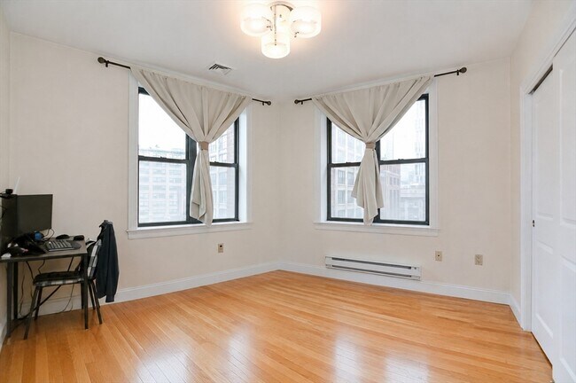 42 Beach St Unit 6B