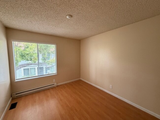 Photo - 5044 Bridgepointe Pl