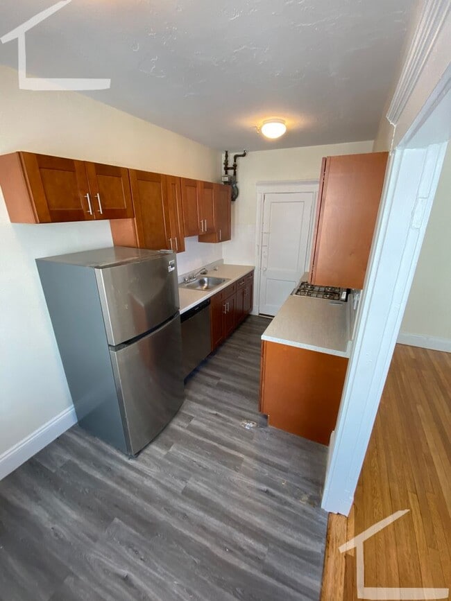 Photo - Avl 3/4/26 No Fee! Renovated 1BR in Fenway elevator building