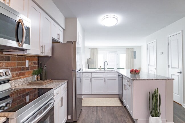 Monon Place I - Townhome Kitchen