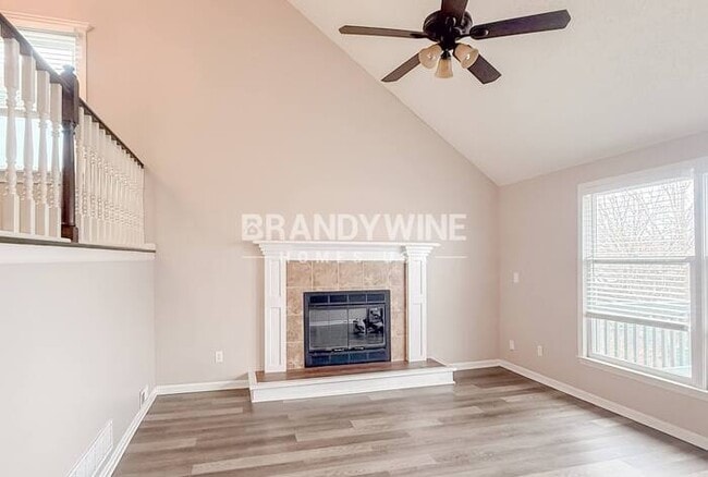 Photo - 105 Sumac St