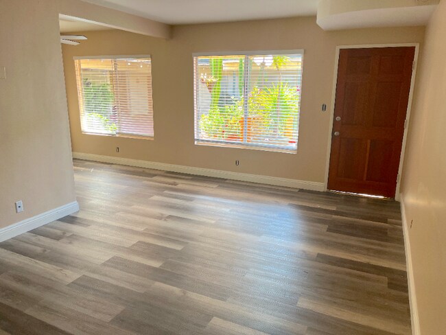 Photo - 2115 Placentia Ave Apartment Unit 15