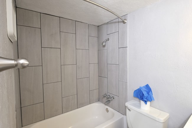 Photo - Parkview Apartments