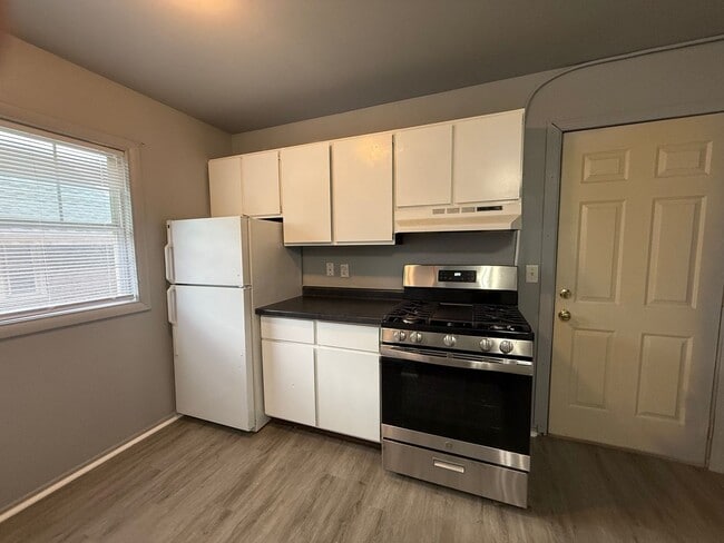 Photo - 205 S Parker Ave Unit Apt 4