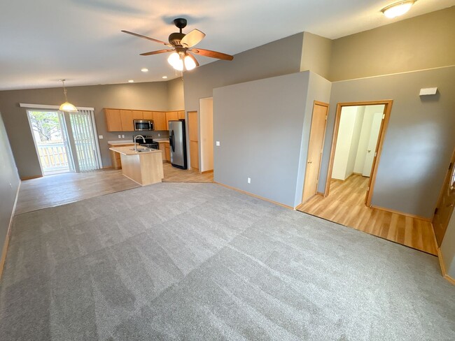 Photo - Three Bedroom, Two Bath House in Southview