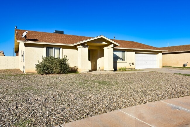 Photo - 2866 S 30th Dr