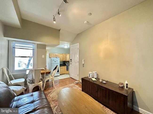 Photo - 1842 N Bouvier St