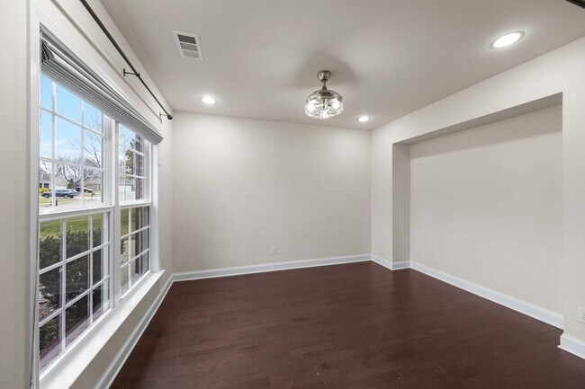 Photo - 3002 DaVinci Ct