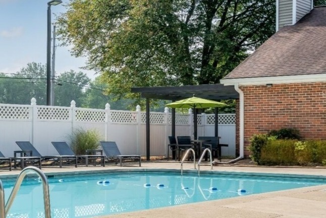 The Oaks - The Oaks Apartments