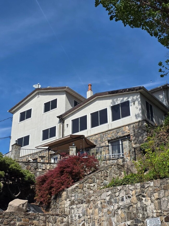 Photo - 96 Main St Unidad 2