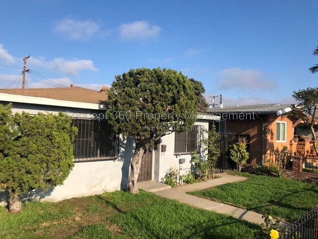 2268 Myrtle Ave