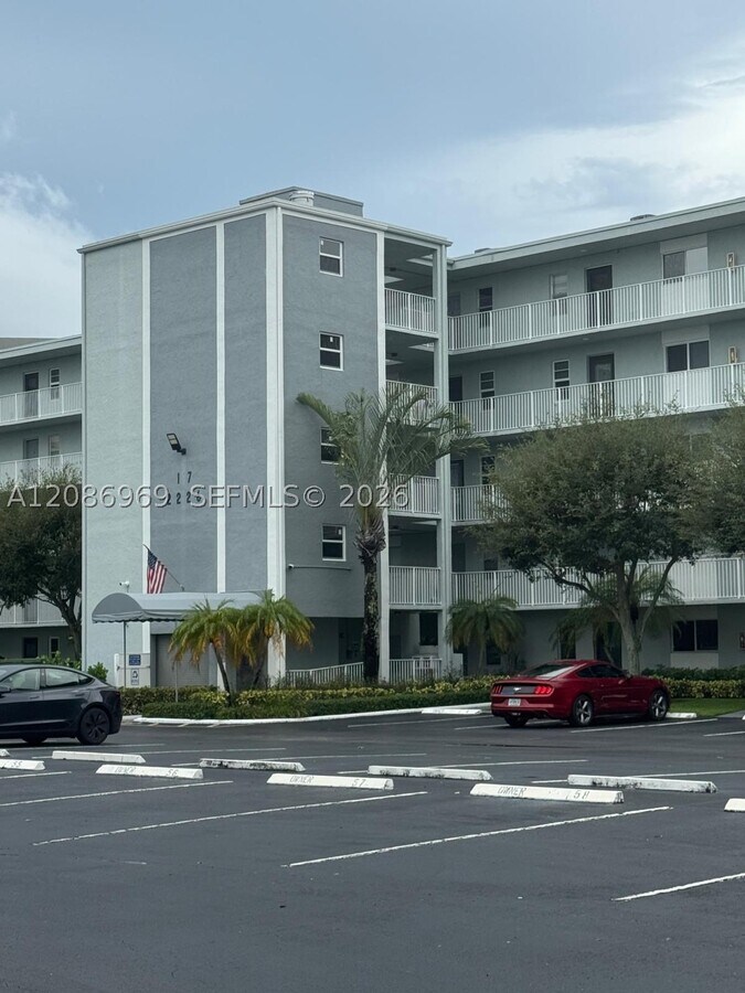 Photo - 2226 N Cypress Bend Dr Unit 505