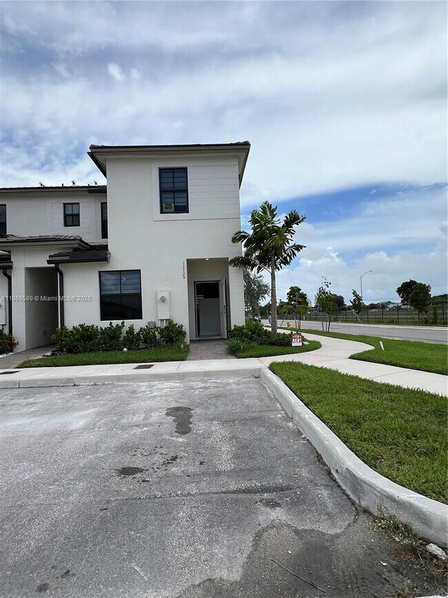 Photo - 12725 SW 234th Ter Unit 08/25