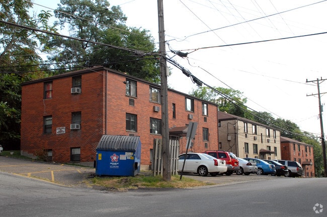 Churchill/Melvin Court Apartments - Churchill/Melvin Court Apartments