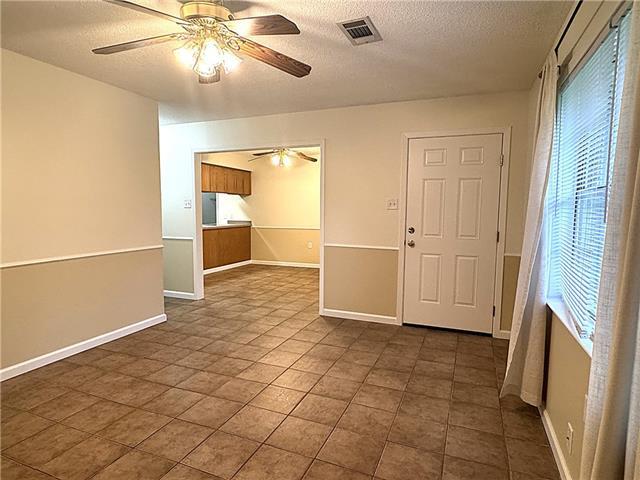 Photo - 14105 Wembley Rd