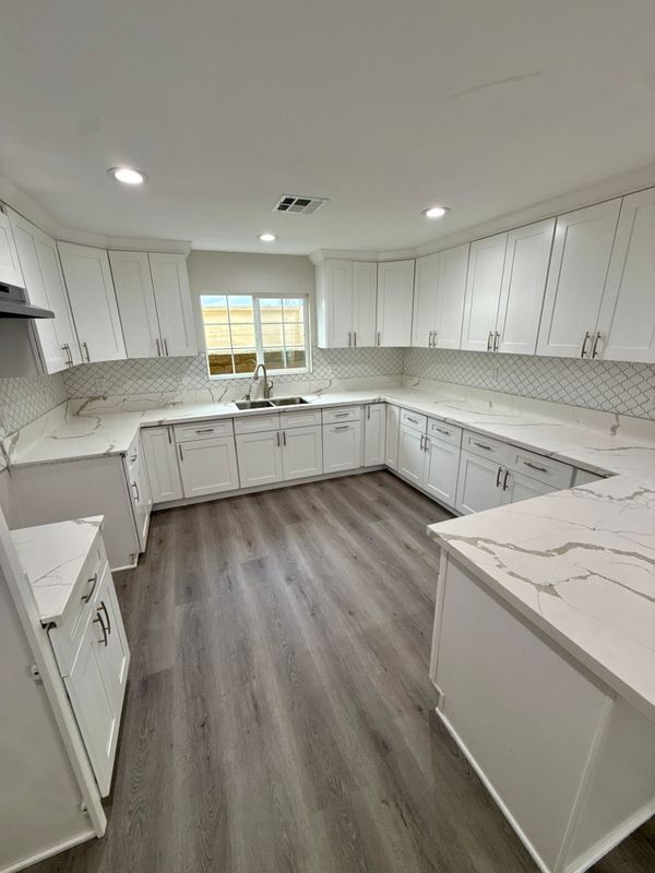 Photo - 10501 Angell St