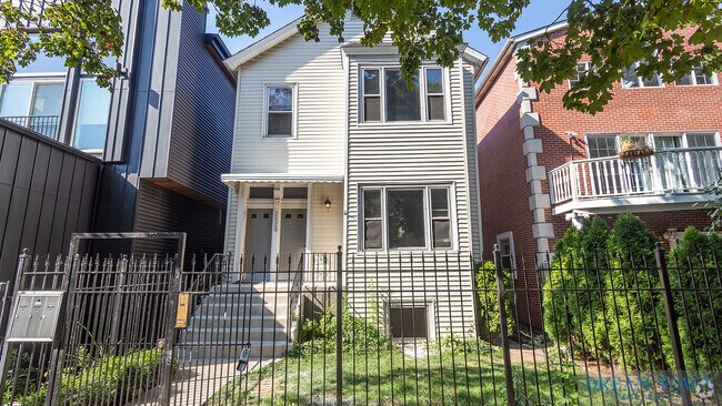Building Photo - 2524 W Palmer St Unit 1R Rental