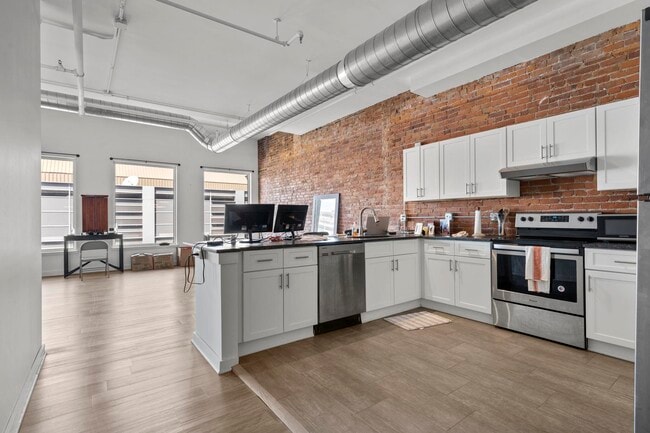 Photo - The Cast Iron Building