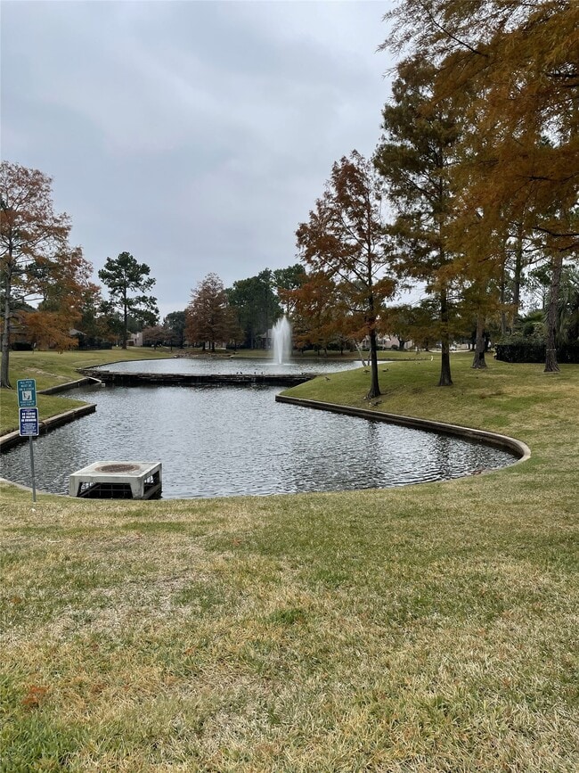 Photo - 5622 Lake Pl Dr