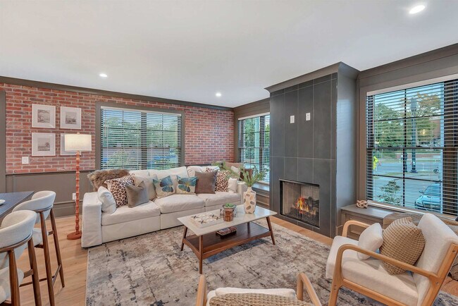 Photo - 1701 Portland Ave Unit ID1356272P