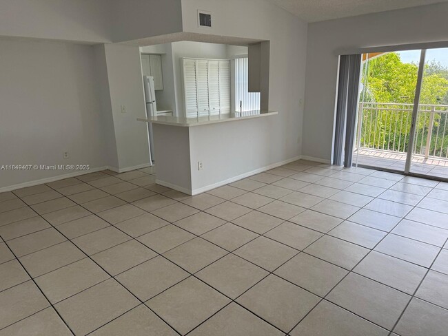 Building Photo - 165 NW 96th Terrace Unit 3-301 Rental