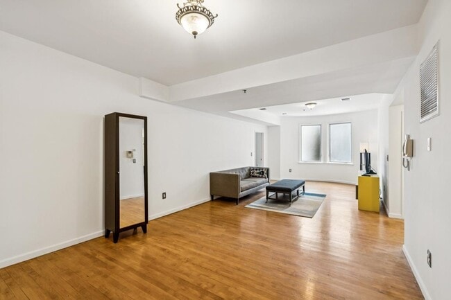 Photo - 515 Gregory Ave Unit 3