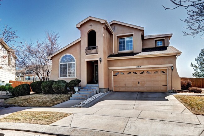 Beautiful 2-story Home in Dunes Park Hende... - Beautiful 2-story Home in Dunes Park Hende...