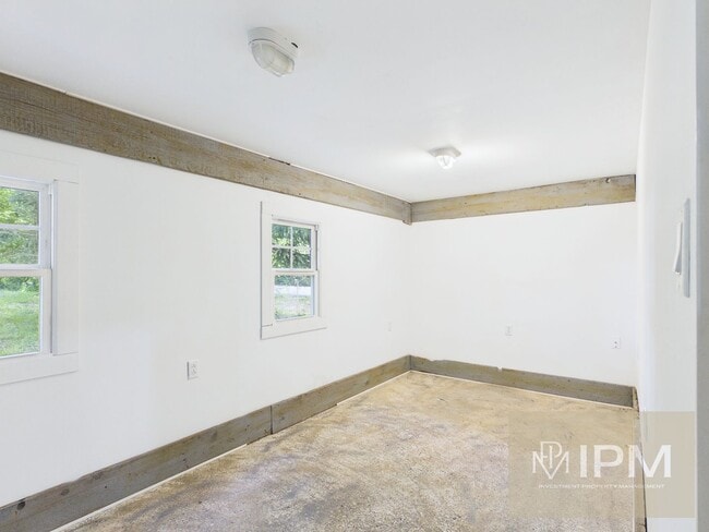 Photo - 2451 Log Cabin Rd