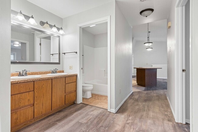 3rd Level - 825-835 Wisconsin St