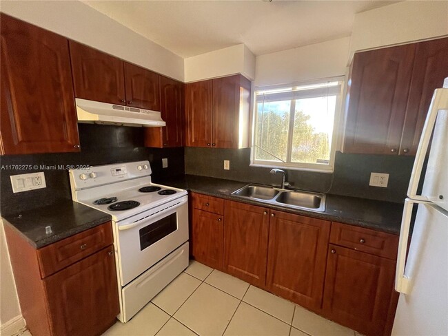 Photo - 1453 SW 3rd St Condo Unit 305