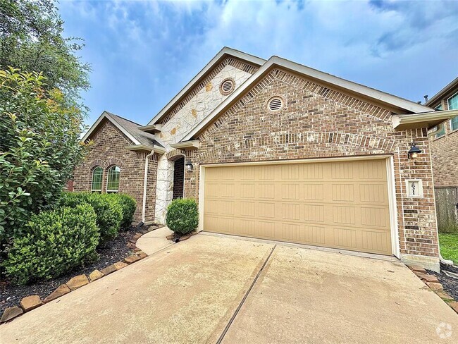 Building Photo - 26311 Cedar Pine Dr Rental