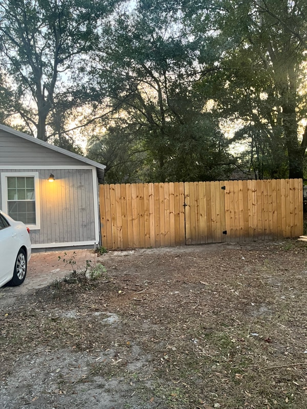 Photo - 1911 Capital St