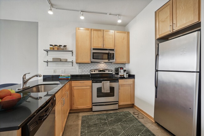 Hennepin Floorplan Kitchen - Solhaus Apartments & Tower